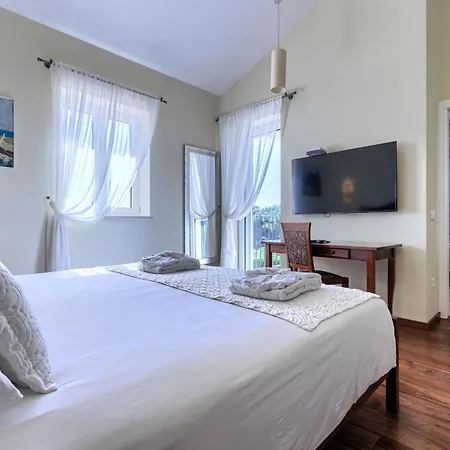 Babudri By Interhome Vila