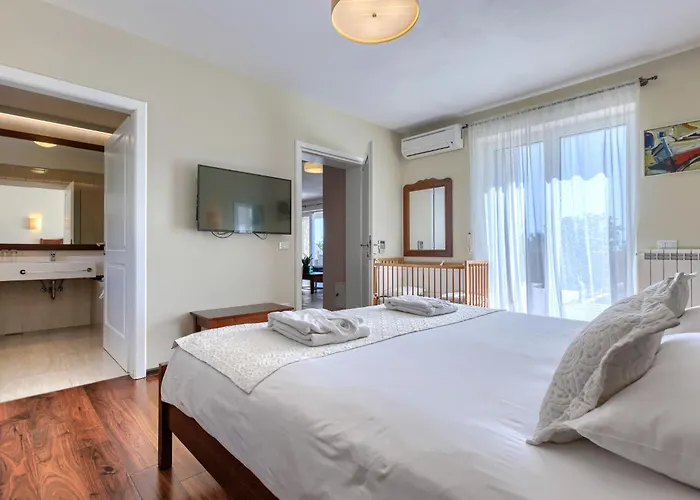 Babudri By Interhome *