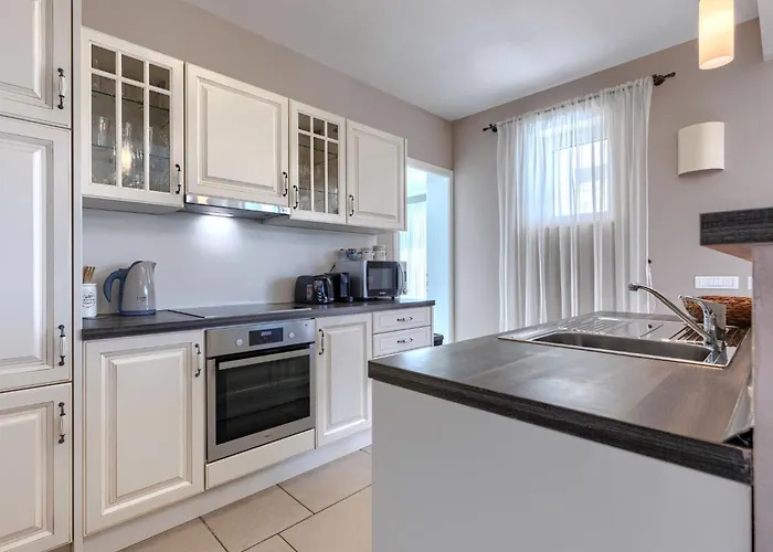 Babudri By Interhome *